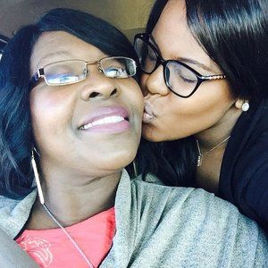 Meet your Posher, Debra